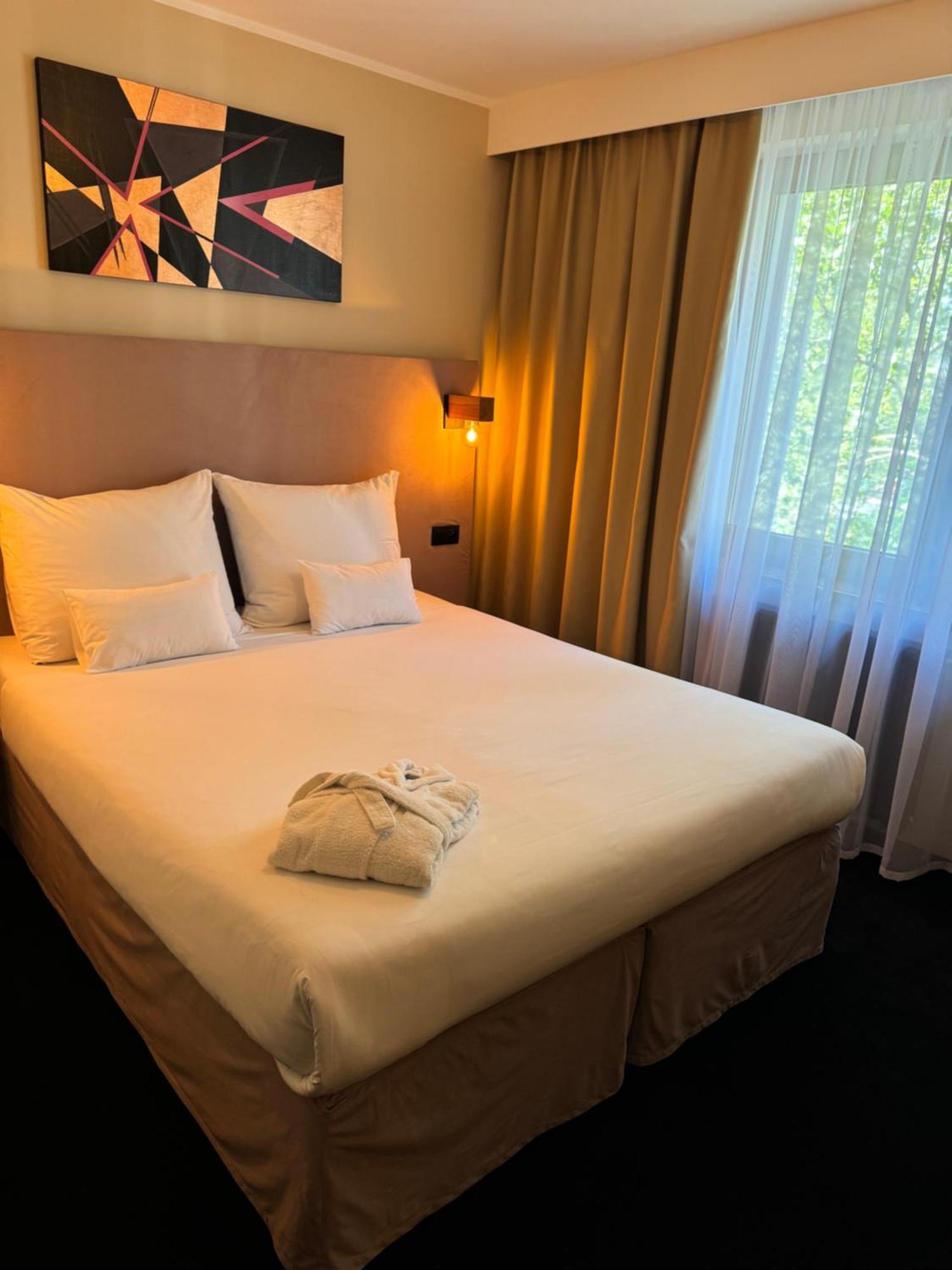 Amber Blue Wellness & Spa (Adults Only) คาร์เวีย ภายนอก รูปภาพ