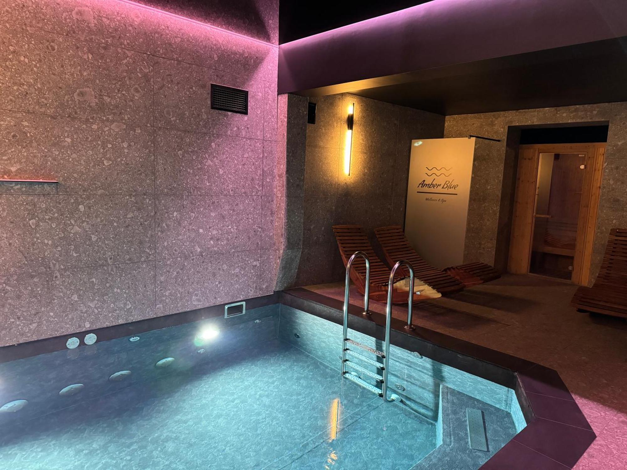 Amber Blue Wellness & Spa (Adults Only) คาร์เวีย ภายนอก รูปภาพ